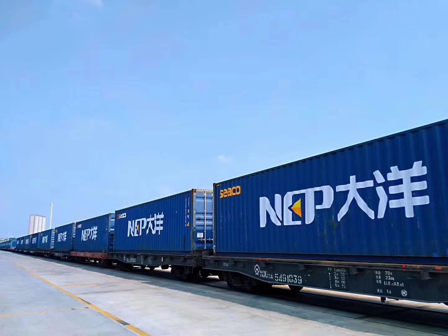 【出口贸易_铁路运输_多式联运_陆路运输】